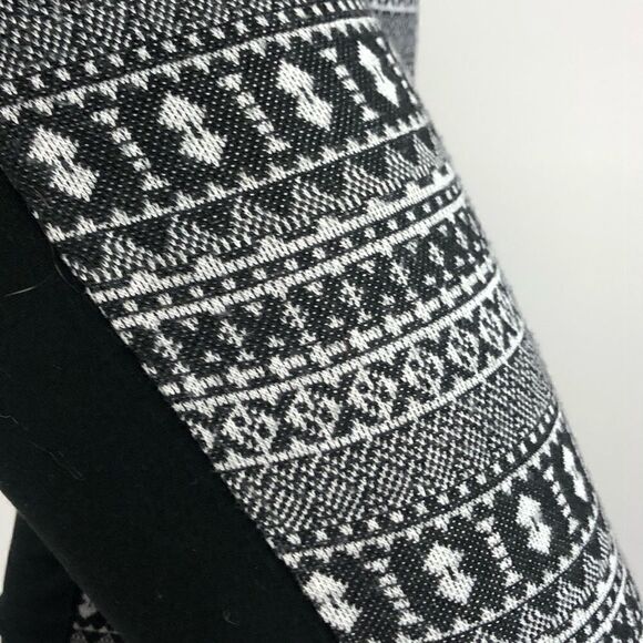 ROMEO & JULIET COUTURE FAIR ISLE SWEATER LEGGINGS GEO PRINT SIZE SMALL - Picture 4 of 8